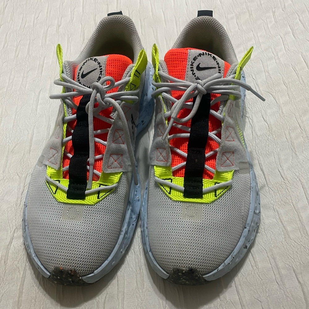 Nike tennis shoes